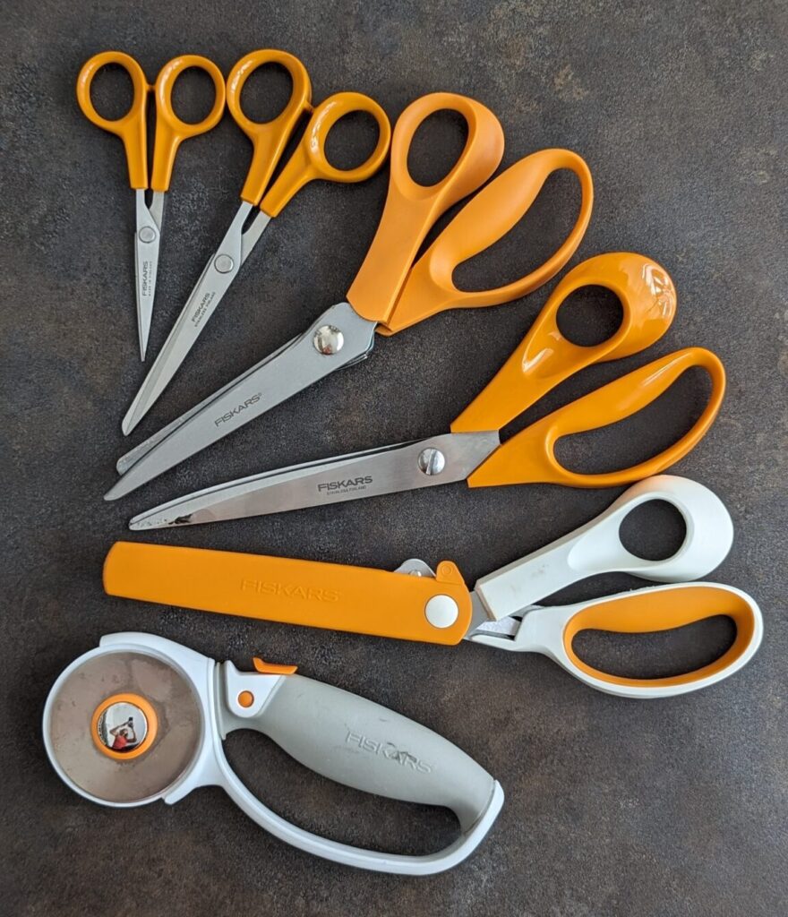 Matériel - Fiskars - Outils de découpe pour vêtements haut de gamme